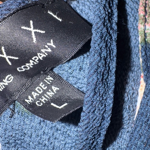 Charlotte Russe floral jumper - Picture 3 of 5